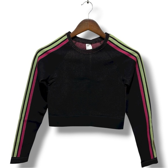 320 Fabletic | NWT Black Aisley Seamless Long Sleeve Crop Top (Size S) - Picture 3 of 13